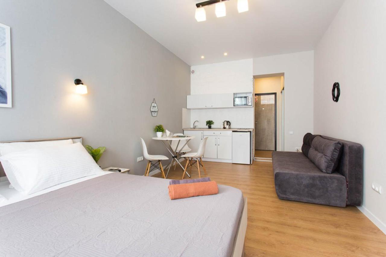 Modern Studio Beside Metro Yaroslava Mudroho, Universytet - Chernyshevska Str 95-7 Харков Екстериор снимка