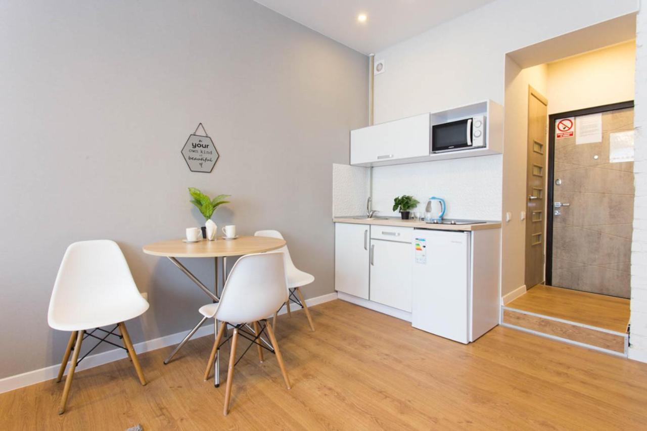 Modern Studio Beside Metro Yaroslava Mudroho, Universytet - Chernyshevska Str 95-7 Харков Екстериор снимка