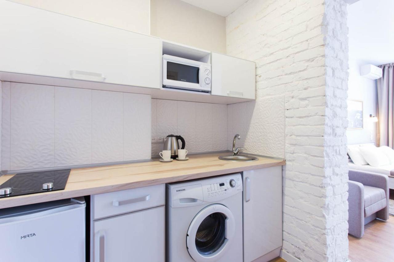 Modern Studio Beside Metro Yaroslava Mudroho, Universytet - Chernyshevska Str 95-7 Харков Екстериор снимка