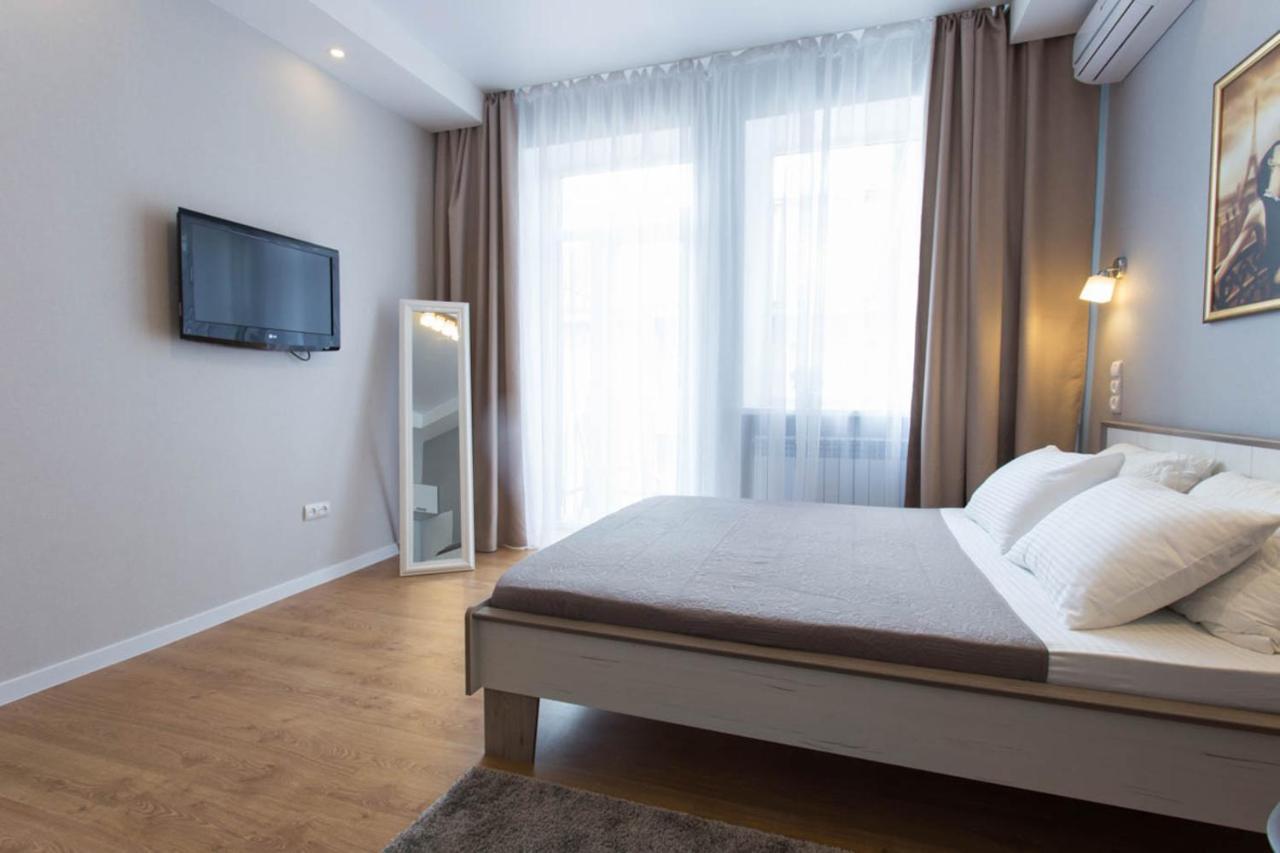 Modern Studio Beside Metro Yaroslava Mudroho, Universytet - Chernyshevska Str 95-7 Харков Екстериор снимка