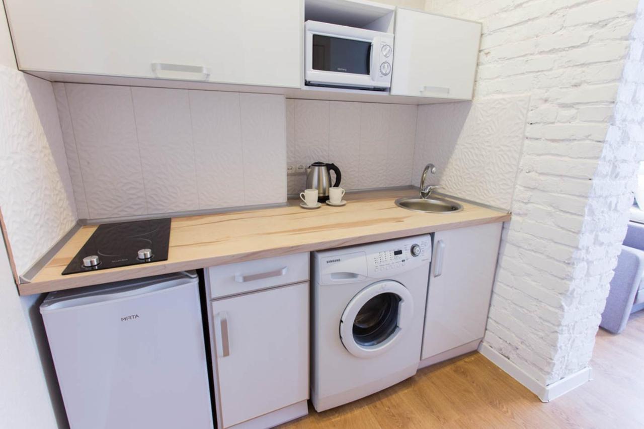 Modern Studio Beside Metro Yaroslava Mudroho, Universytet - Chernyshevska Str 95-7 Харков Екстериор снимка