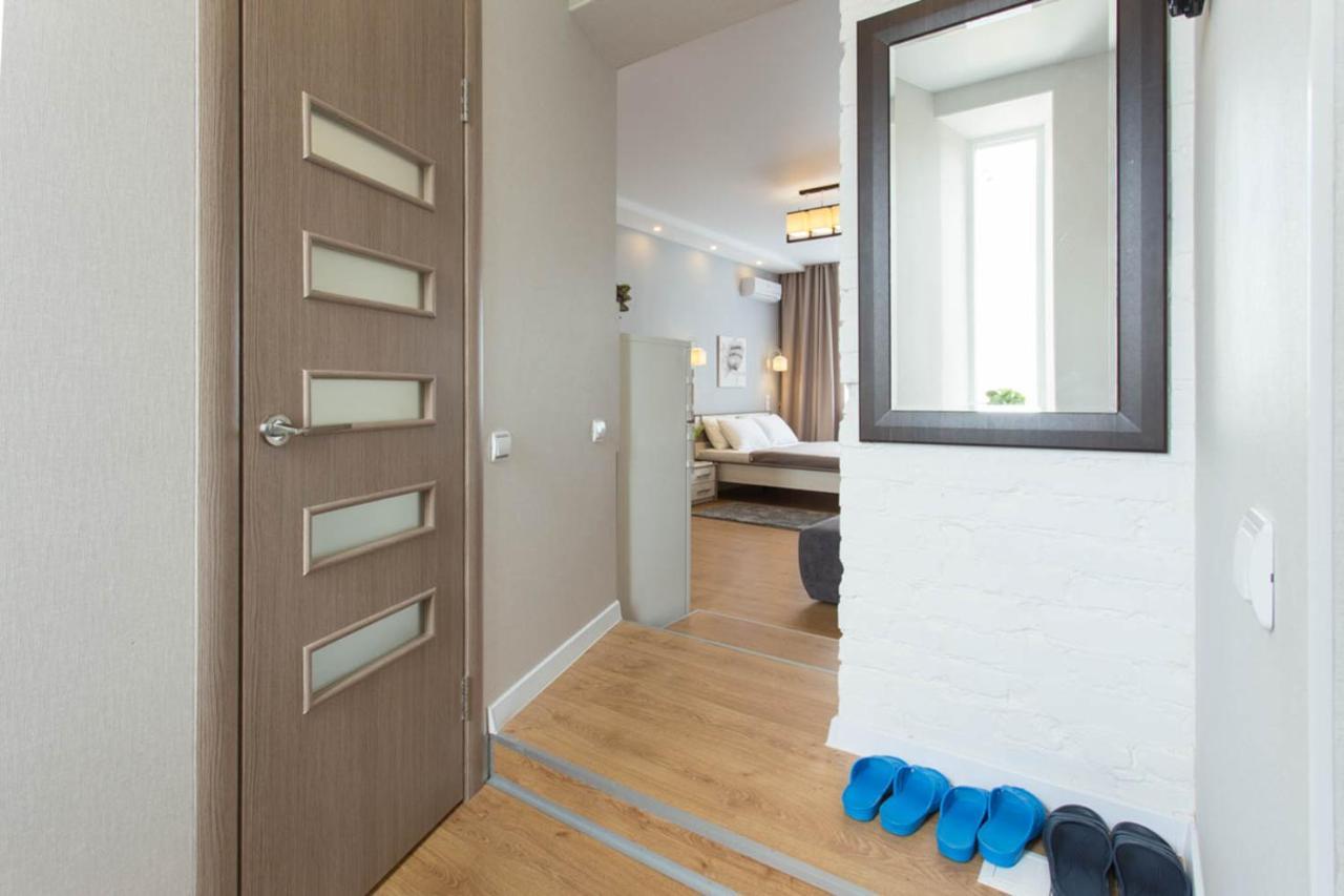 Modern Studio Beside Metro Yaroslava Mudroho, Universytet - Chernyshevska Str 95-7 Харков Екстериор снимка