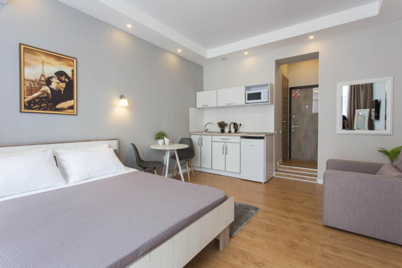 Modern Studio Beside Metro Yaroslava Mudroho, Universytet - Chernyshevska Str 95-7 Харков Екстериор снимка