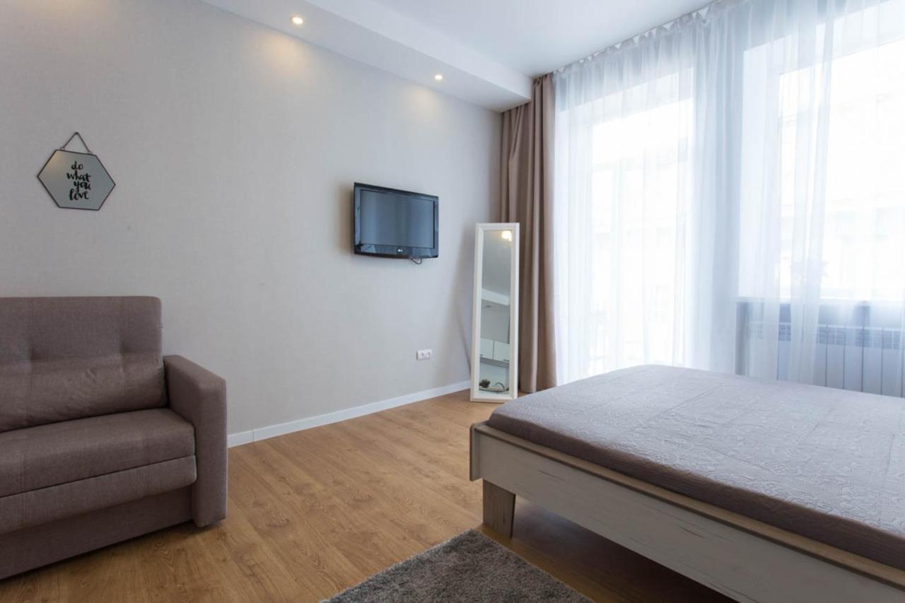 Modern Studio Beside Metro Yaroslava Mudroho, Universytet - Chernyshevska Str 95-7 Харков Екстериор снимка